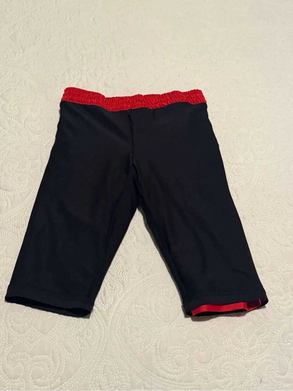 Asics Red‎ Athletic Kids Shorts with a black lining layer S (8)